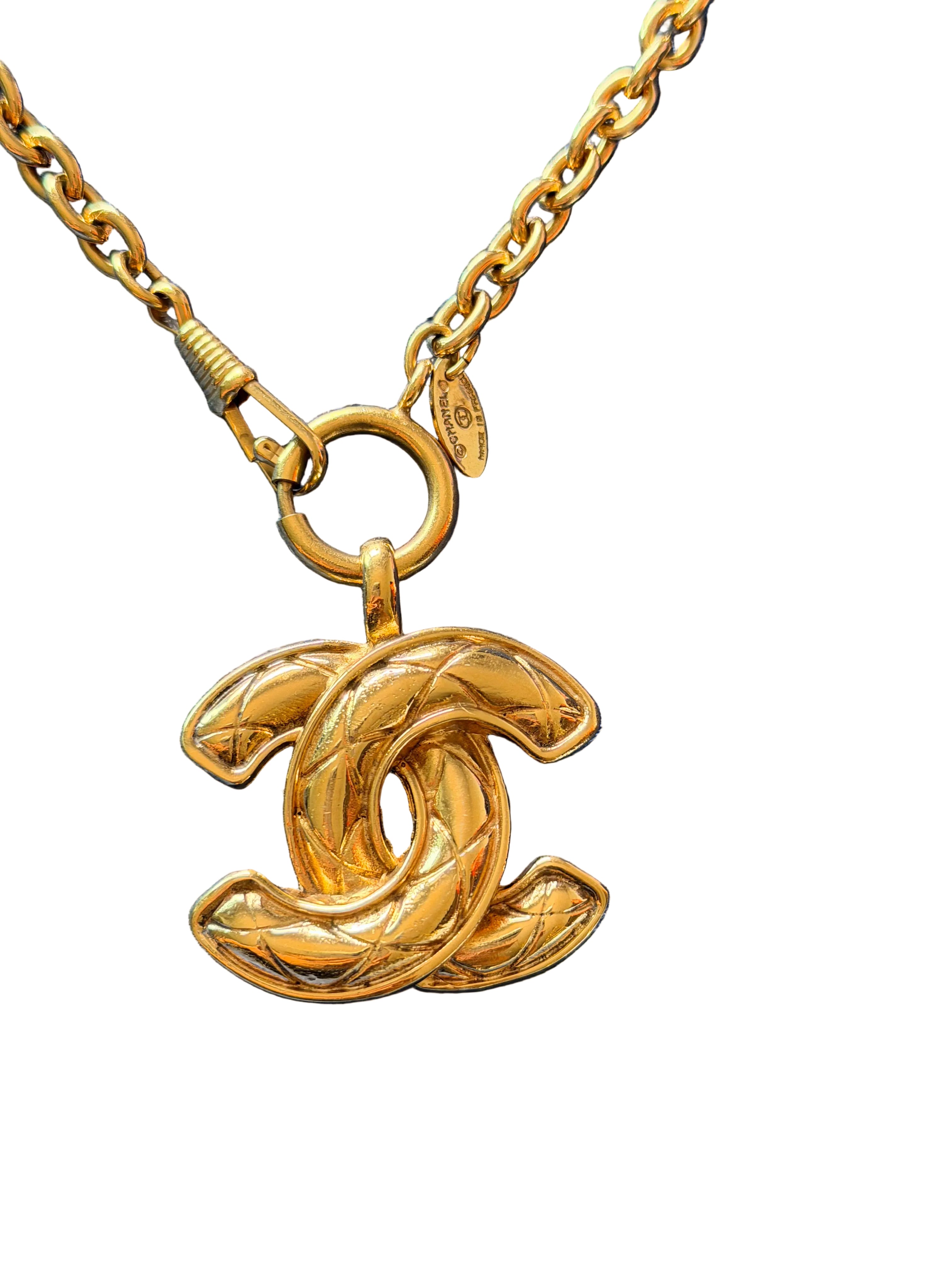 Chanel Vintage Gold-Tone CC Pendant Necklace | Small Size